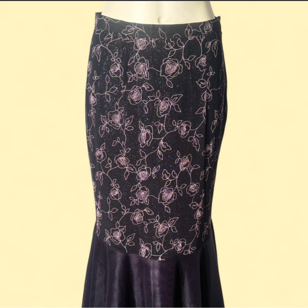 Floral Embroidered Black Skirt
